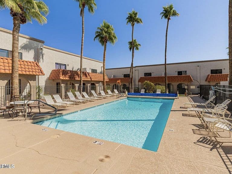 16510 E PALISADES Boulevard #21 photo 2