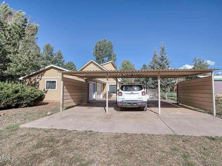 2663 BOB-O-LINK Drive photo 4