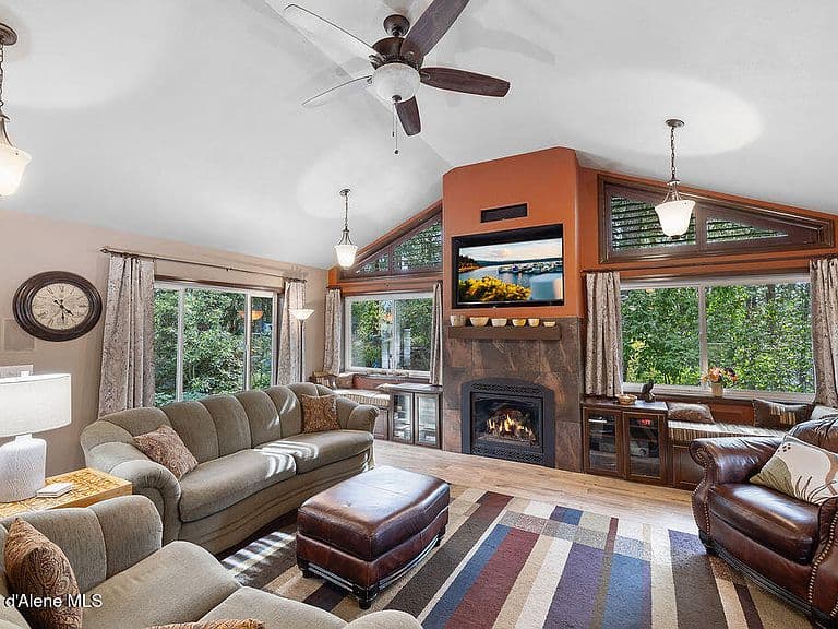 8827 W Heavenly View Ln photo 3