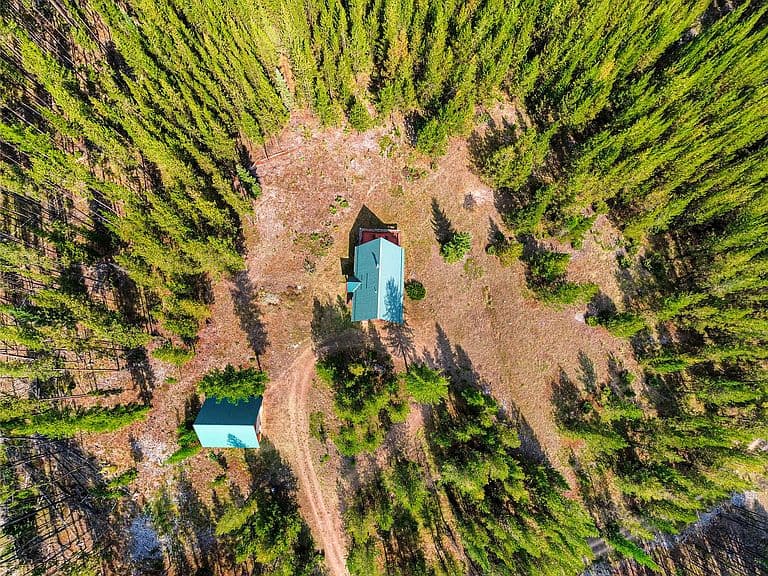 4825 Scenic Dr photo 3