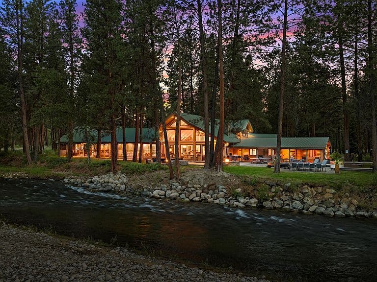 24 Russell Dr photo 1