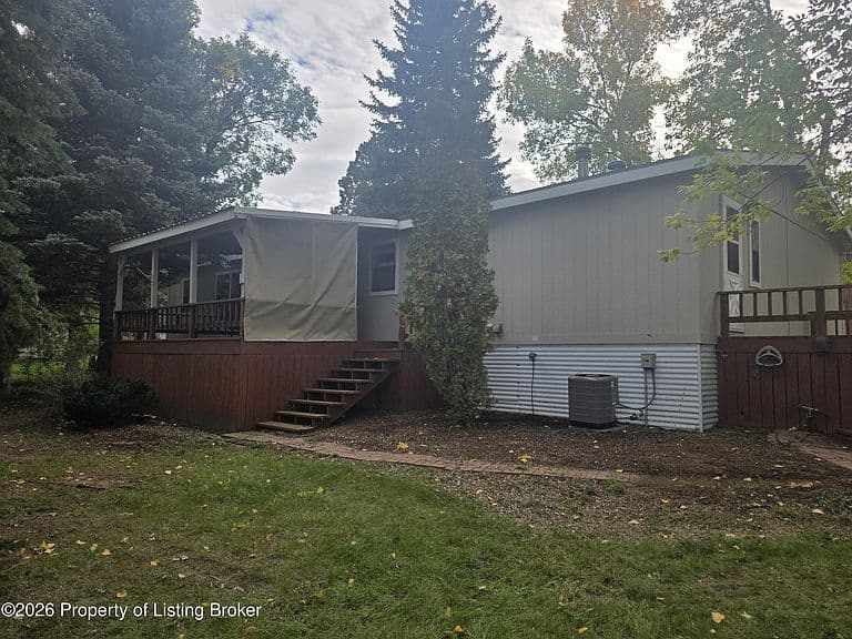 216 Lakeview Dr photo 4