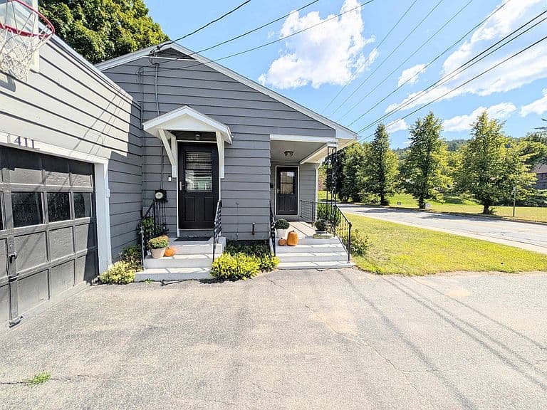 411 Concord Avenue photo 5