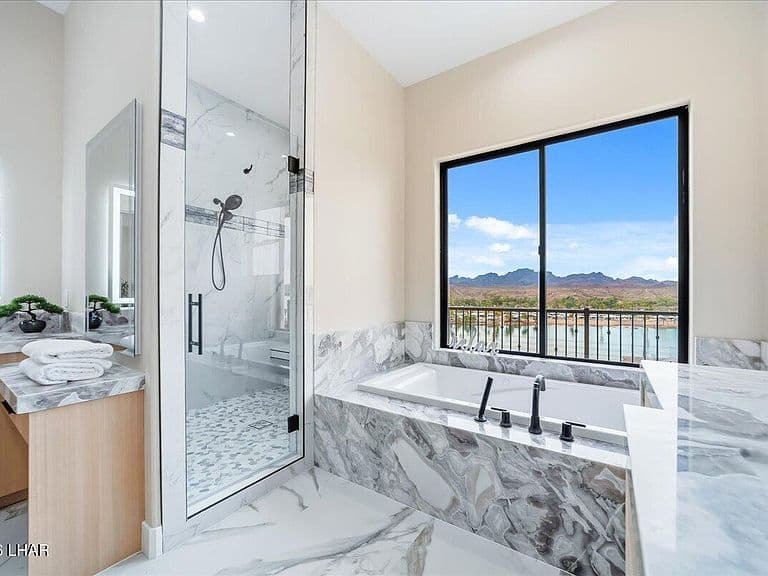 8470 River View Villas Dr photo 5