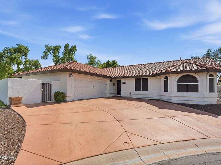 2560 N Lindsay Road #40 photo 2
