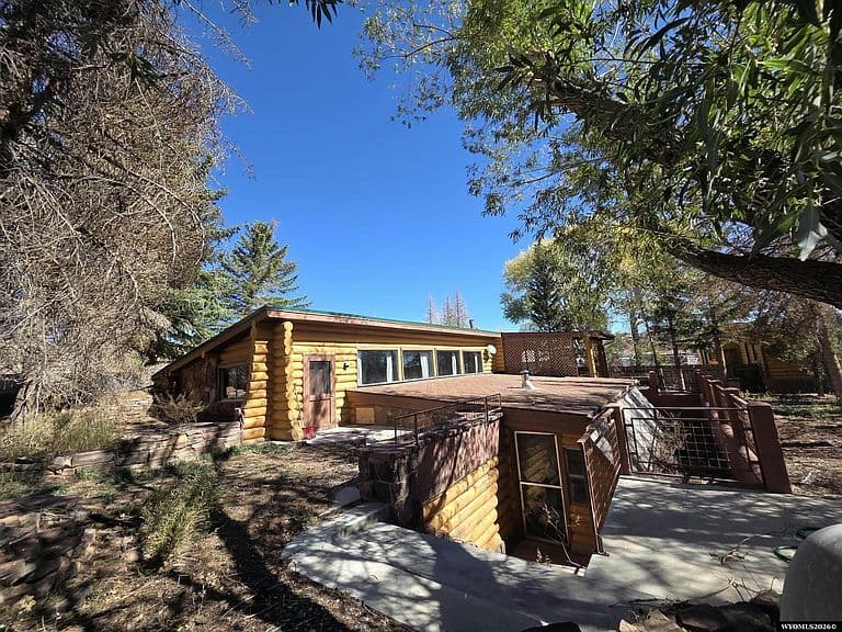 16 Mason Dr photo 1