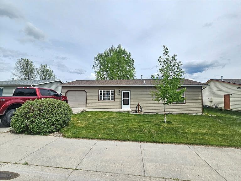 424 Lake Side Dr photo 2