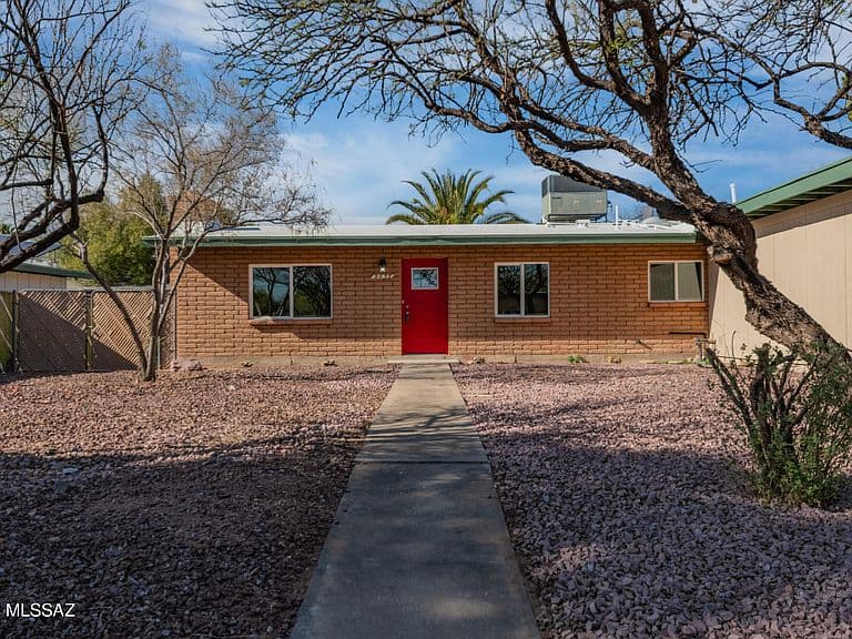 9453 E Pena Dr photo 3