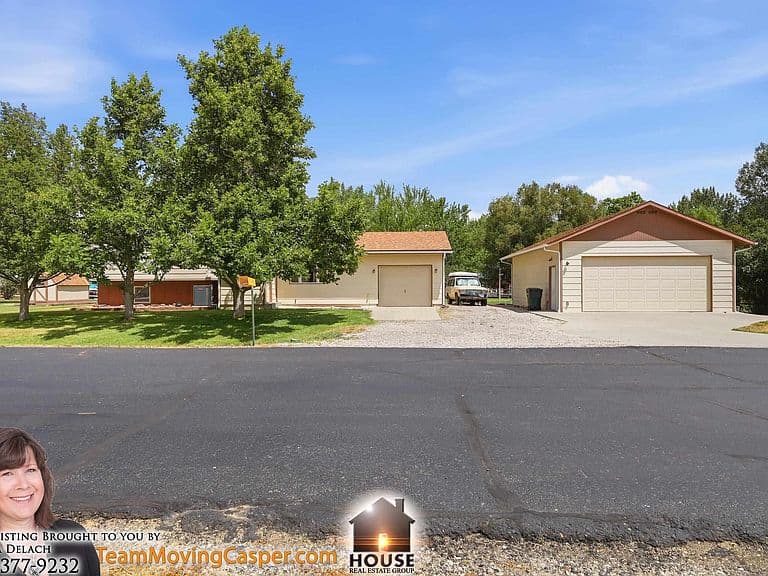 2057 N Sage Rd photo 3