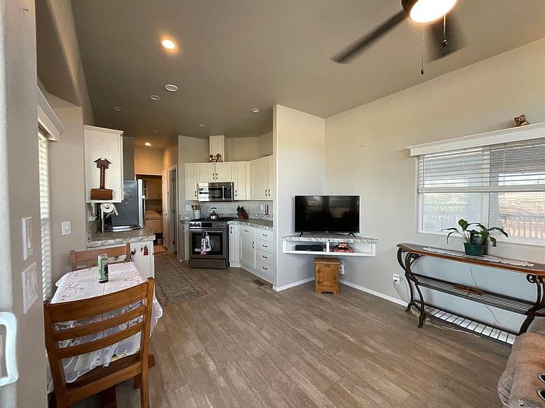 11811 Geronimo St photo 3