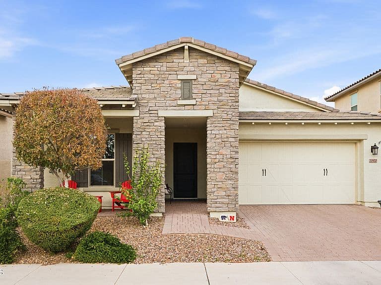 20970 E Reins Rd photo 1