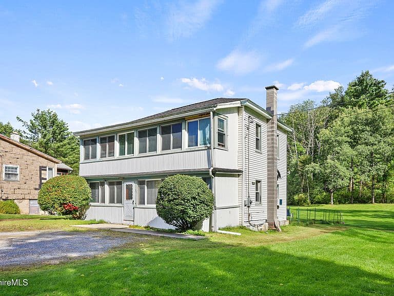 55 Canedy Ln photo 2