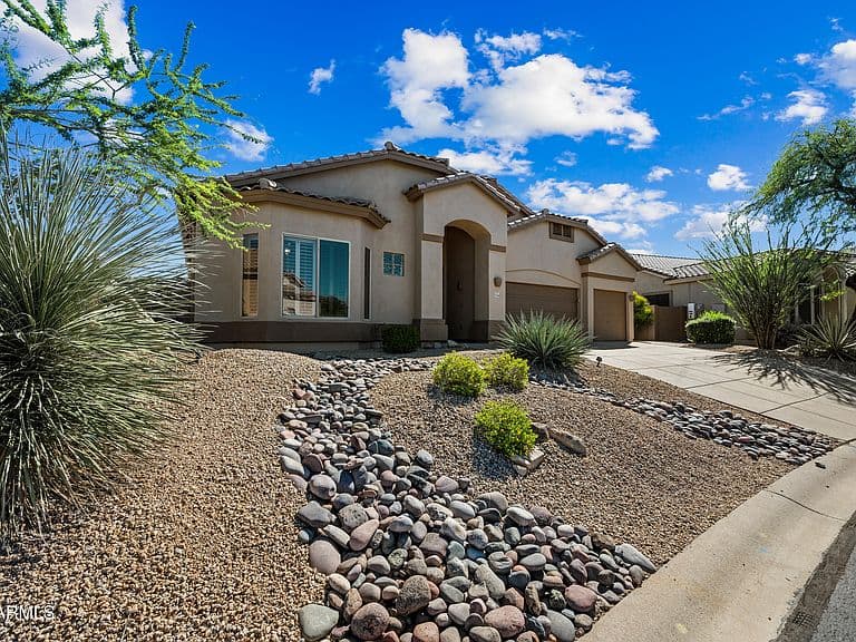 7544 E PEARL Circle E photo 3