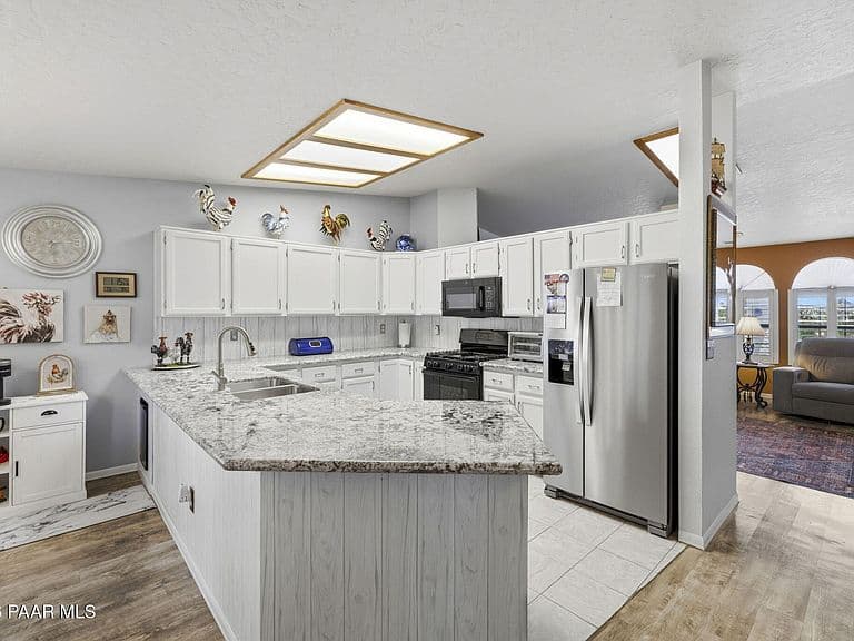1486 Marvin Gardens Ln photo 5