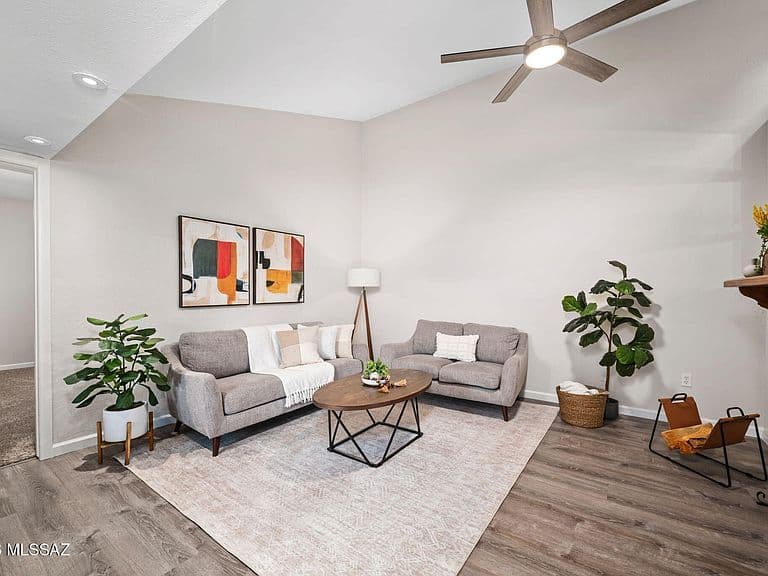 4357 W Pyracantha Dr photo 3
