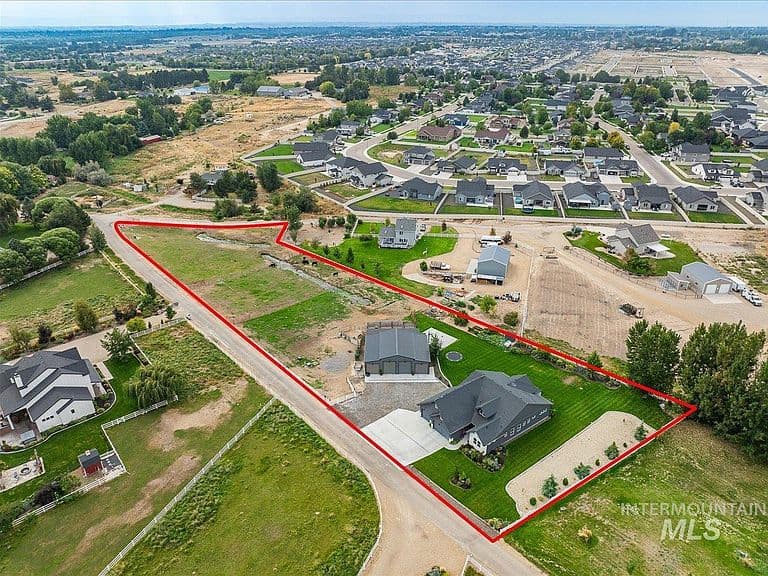 24301 Wanda Way photo 1