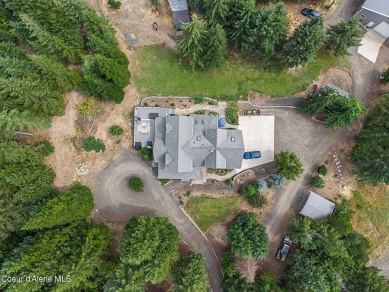 5282 W McLean Rd photo 3