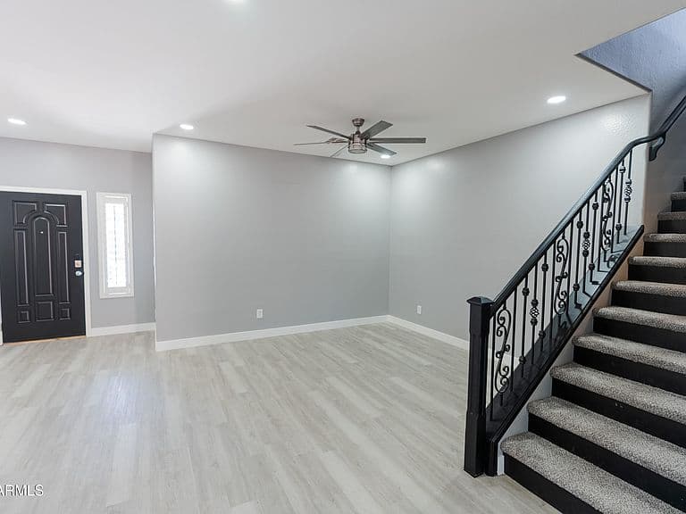 12038 W Leather Lane photo 4
