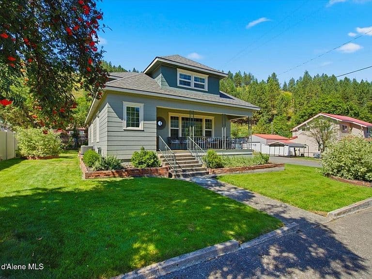 602 2nd St photo 2