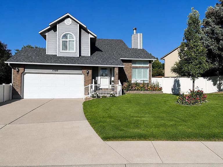1500 Delphic Way photo 1