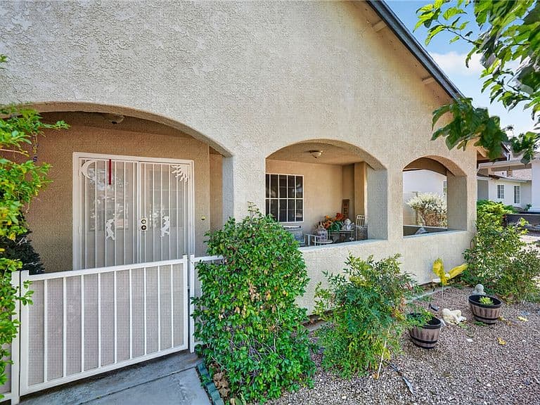 3100 Southern Loop photo 5