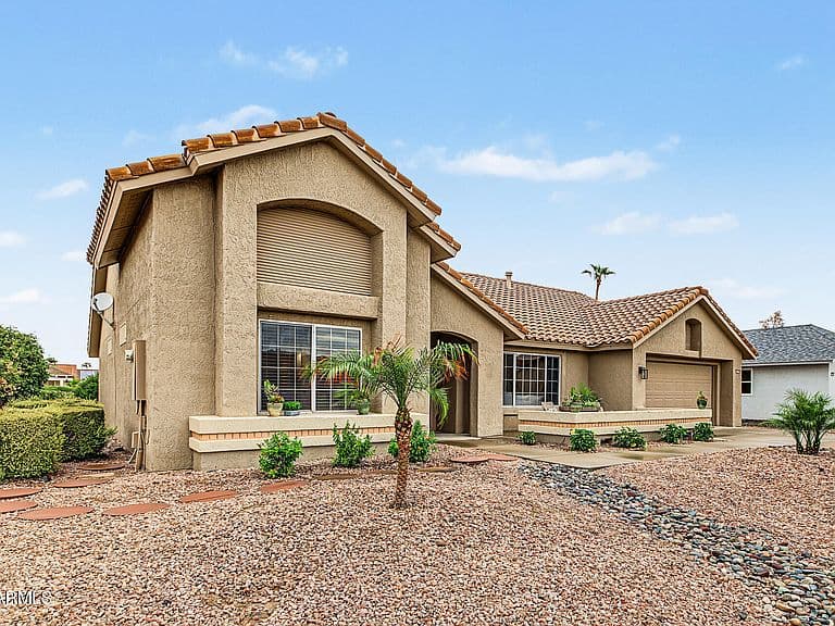 13706 W SKY HAWK Drive photo 2