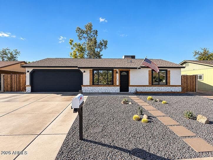 3406 E CAMPO BELLO Drive photo 1