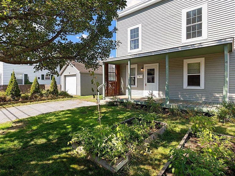 59 Elm Street photo 3