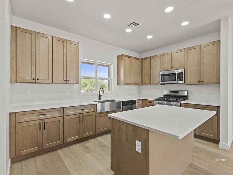 8423 S Navajo Dr photo 3