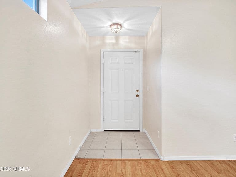 12401 W DREYFUS Drive photo 5