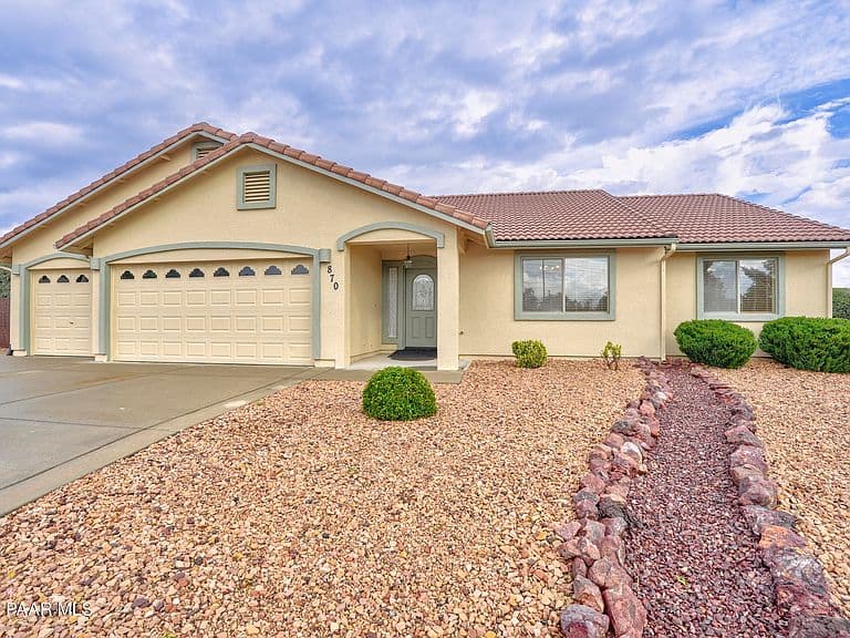 870 Panicum Dr photo 1