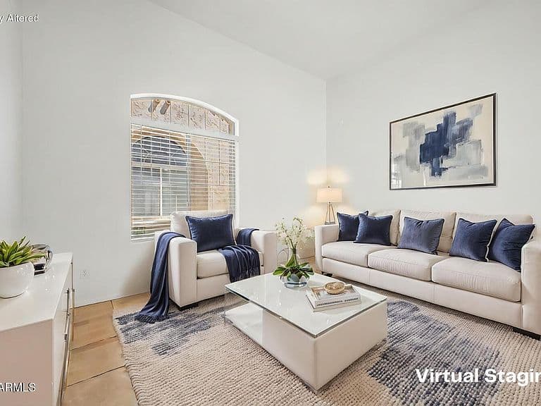 8405 W VERNON Avenue photo 1