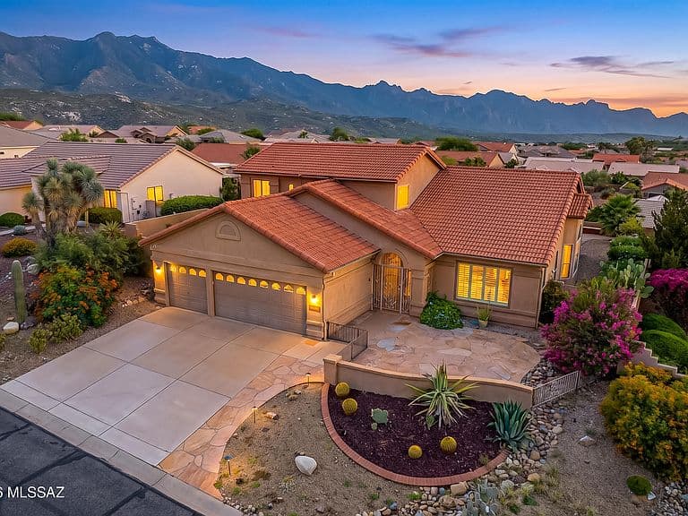 65741 E Rocky Path Dr photo 1