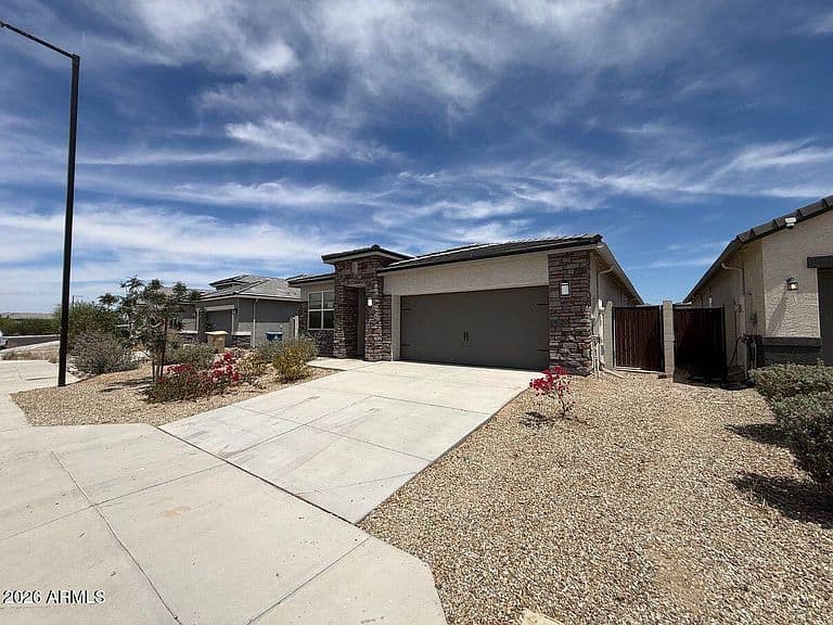 23954 W WHYMAN Avenue photo 3
