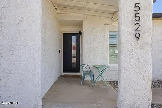 5529 W ANGELA Drive photo 3