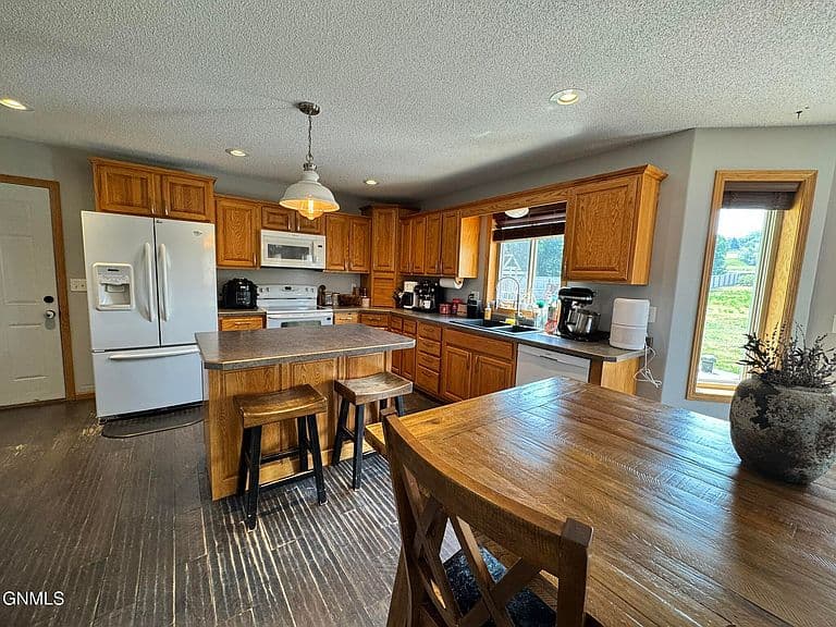 3651 Palomino Dr N photo 5