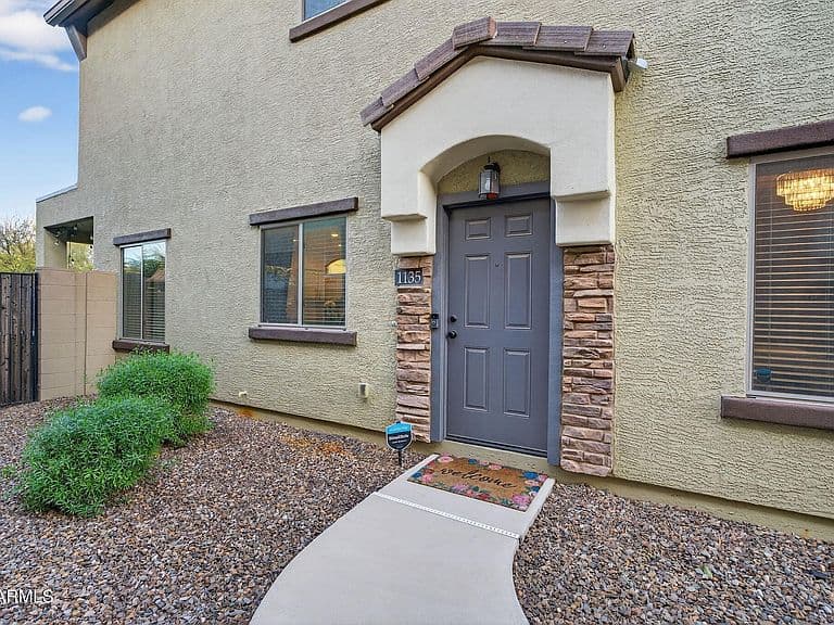 2725 E Mine Creek Rd Unit 1135 photo 5