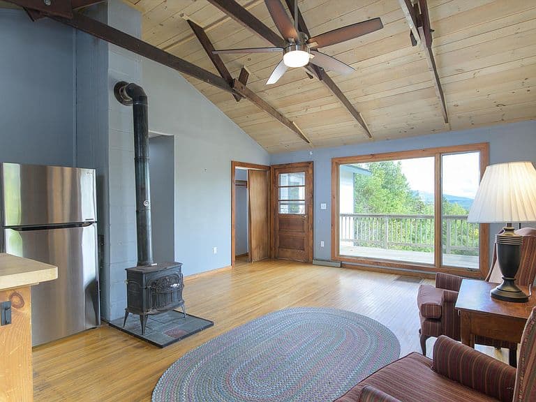 2506 Healdville Road photo 3