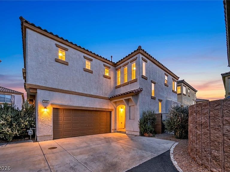 723 Emerald Idol Pl photo 1
