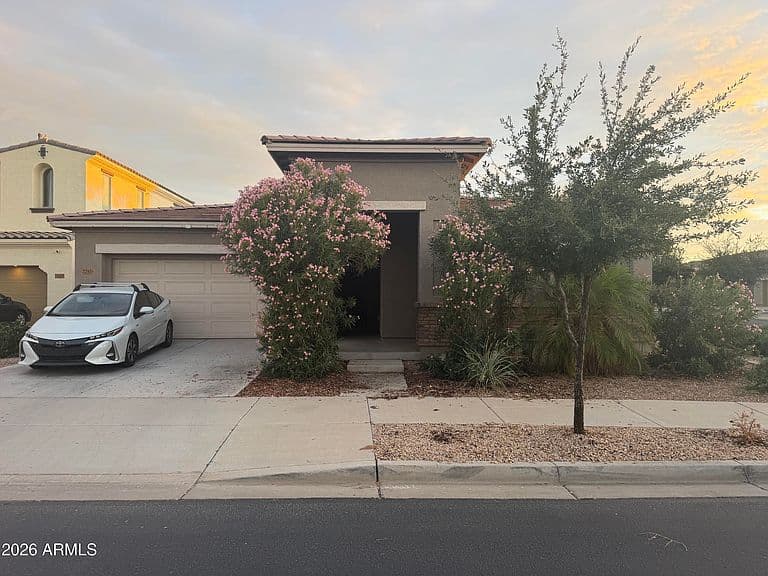 22455 E SILVER CREEK Lane photo 1
