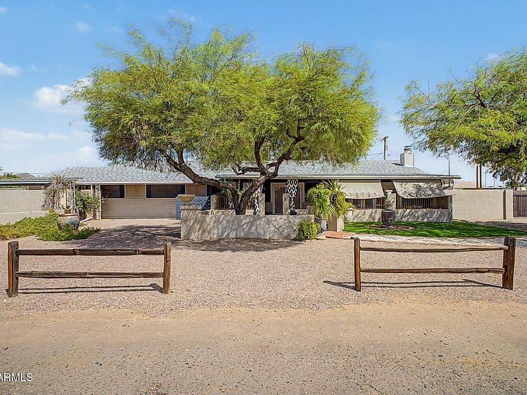 2233 N SUNSET Drive photo 5
