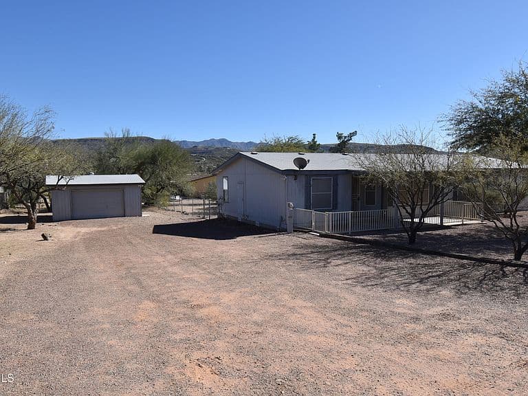 33455 S Coldwater Rd photo 1