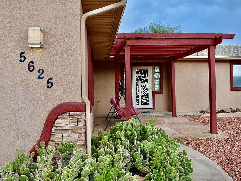 5625 N VICKI Lane photo 4