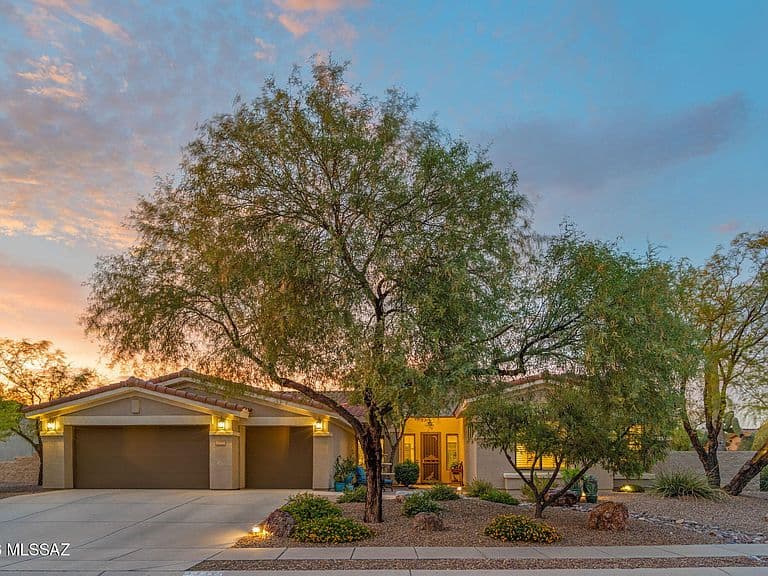 1712 W Copper Sky Dr photo 2