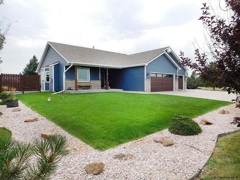 6631 Elizabeth Rd photo 3