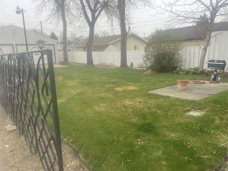 1412 N River Ave photo 5