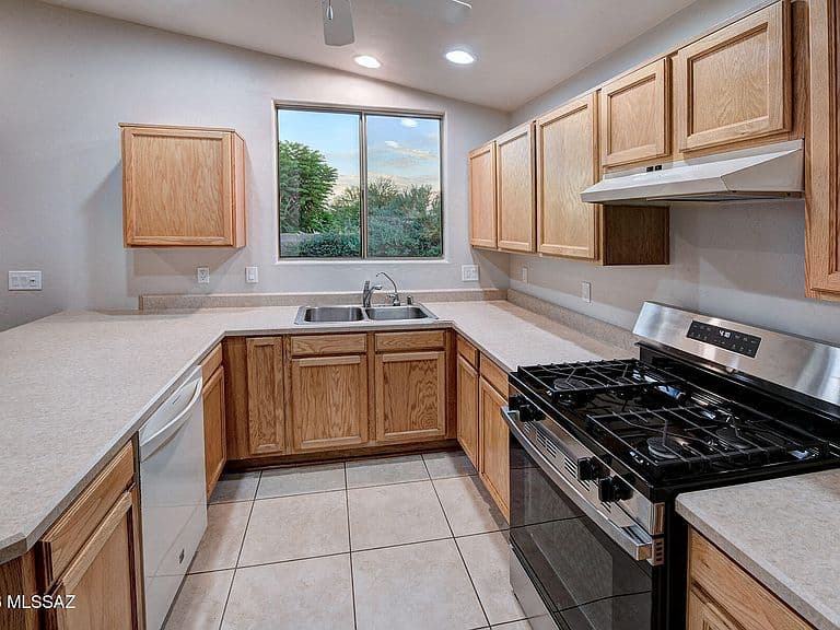 11646 N Teskow Dr photo 4