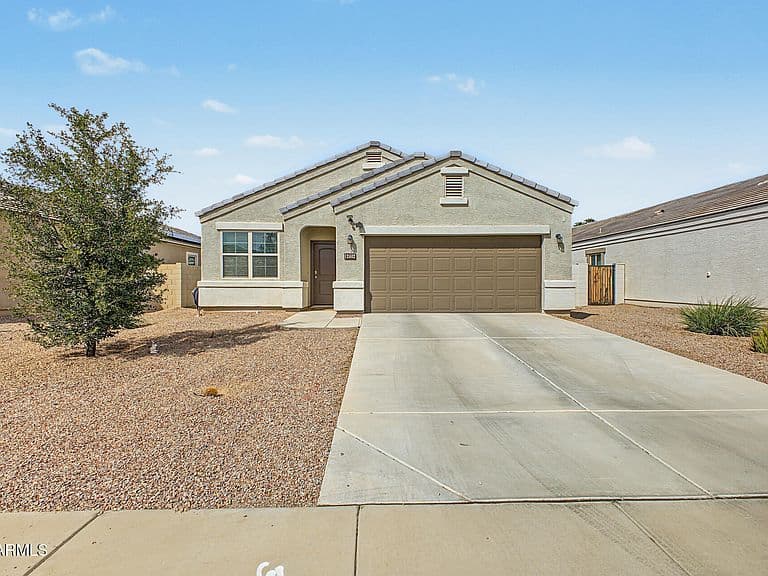 25602 W COLES Road photo 2
