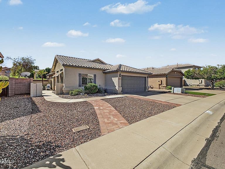 4675 E SUMMERHAVEN Drive photo 4