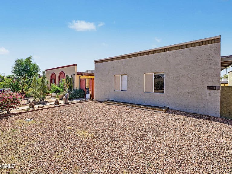 3710 S WILSON Street photo 5